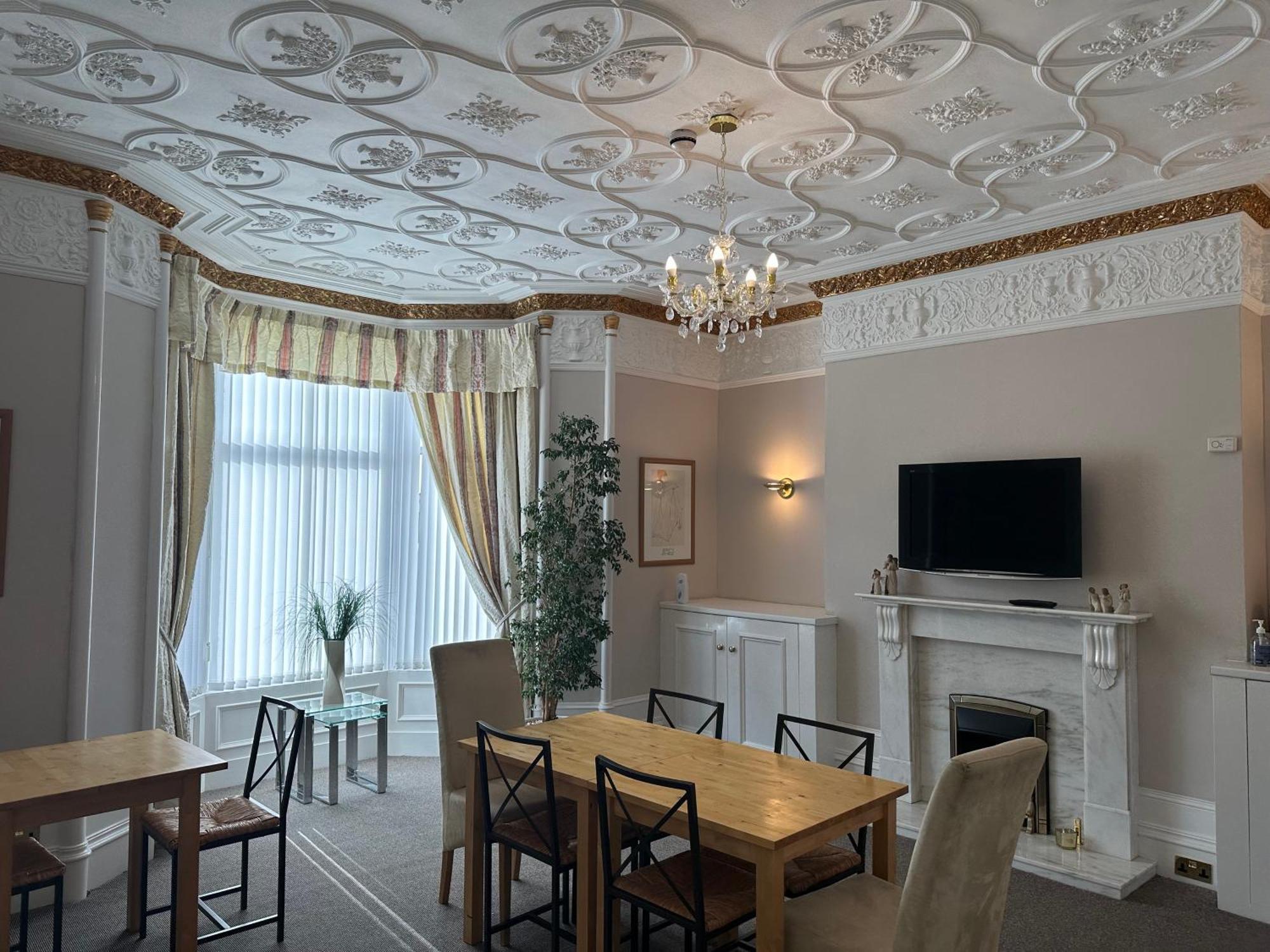 אברדין Third House Guest House מראה חיצוני תמונה